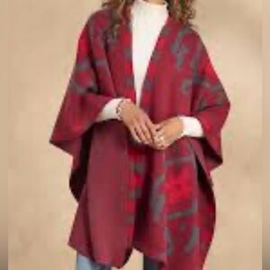 Sundance “Selena” Reversible Poncho (NWT)
One Size